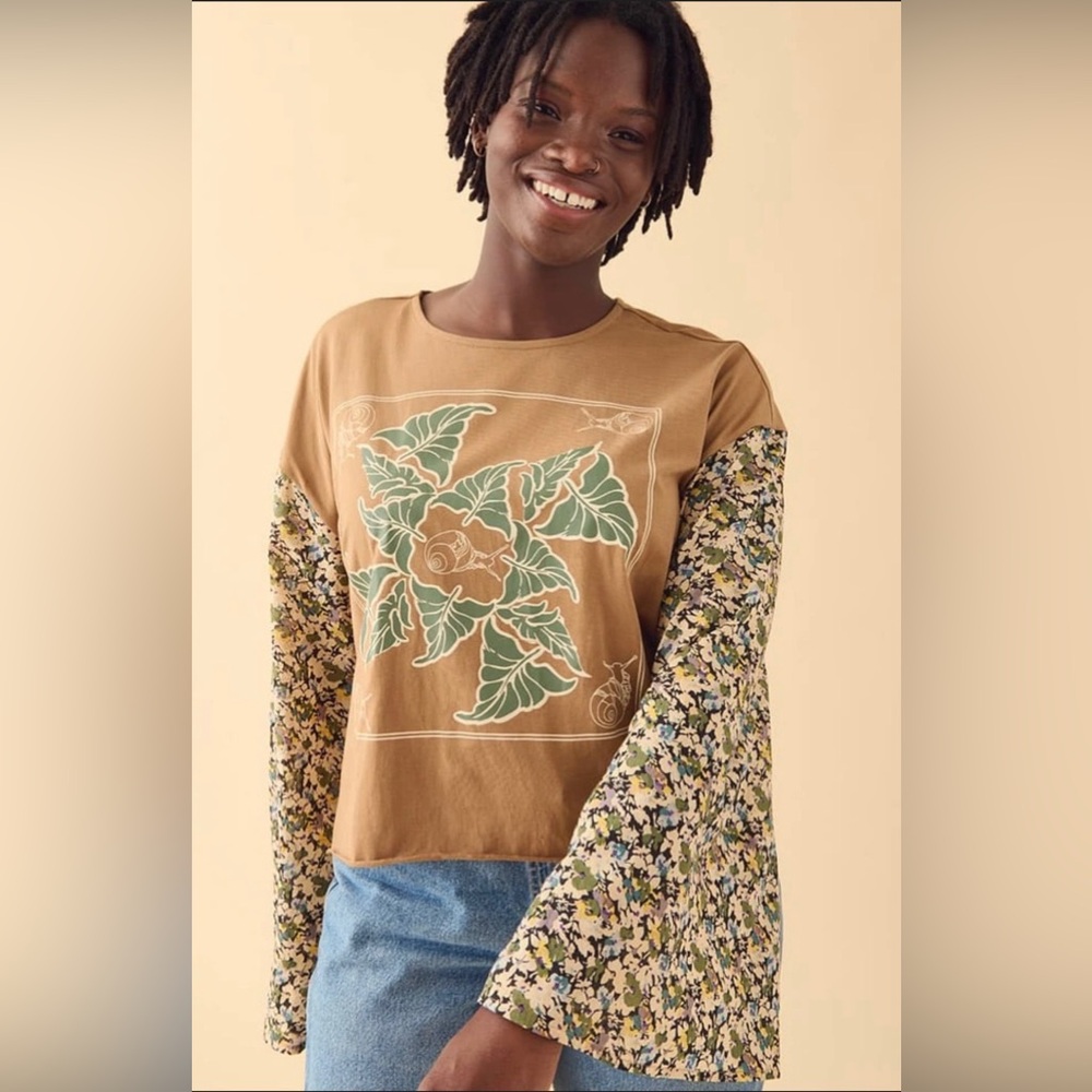 Snail Contrast Floral Sleeve Shirt Size X-Large